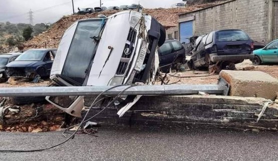 عدد الضحايا يتخطى الـ 2000 شخص وآلاف المفقودين واختفاء أحياء كاملة في السيول الجارفة التي شهدتها مدينة درنة الليبية